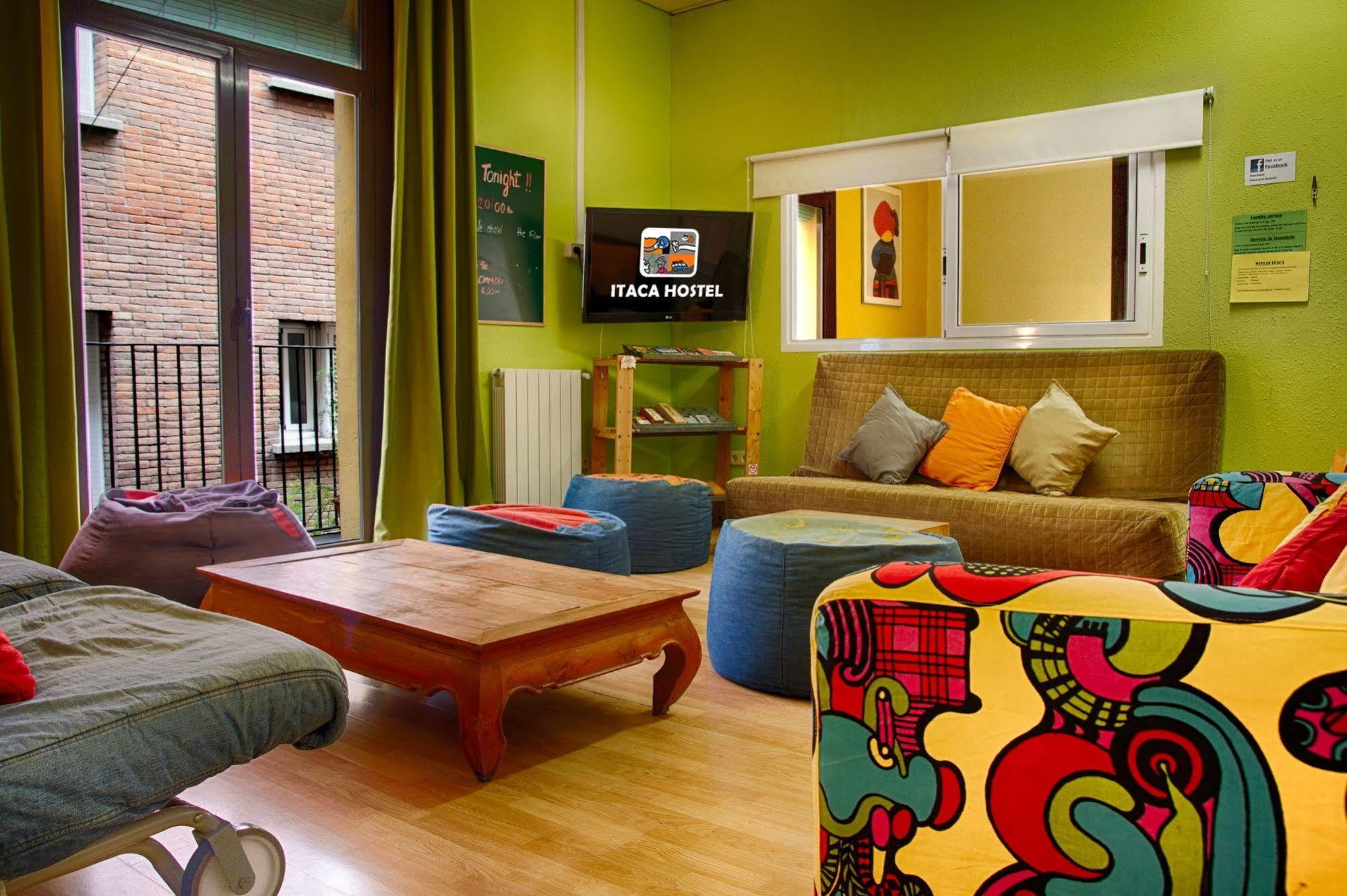 Itaca Hostel Barcelona Exterior photo