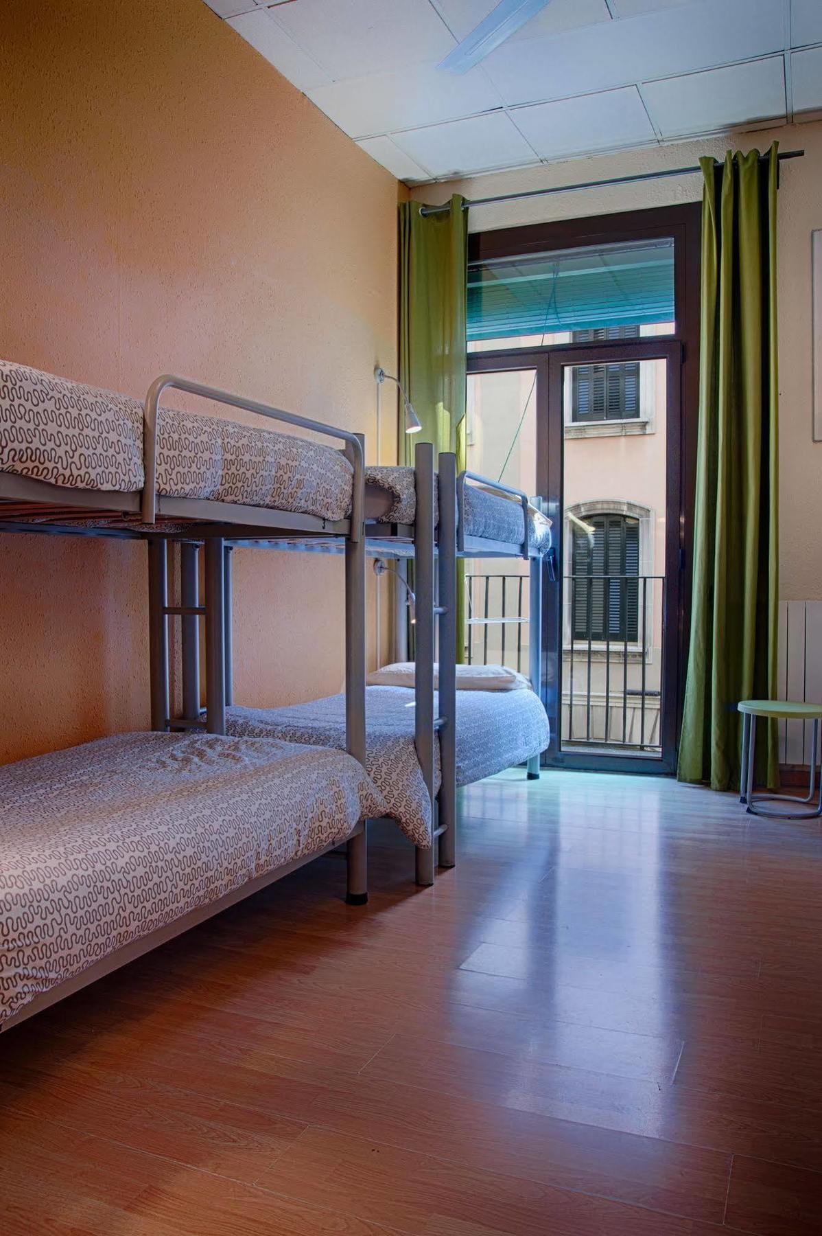 Itaca Hostel Barcelona Exterior photo
