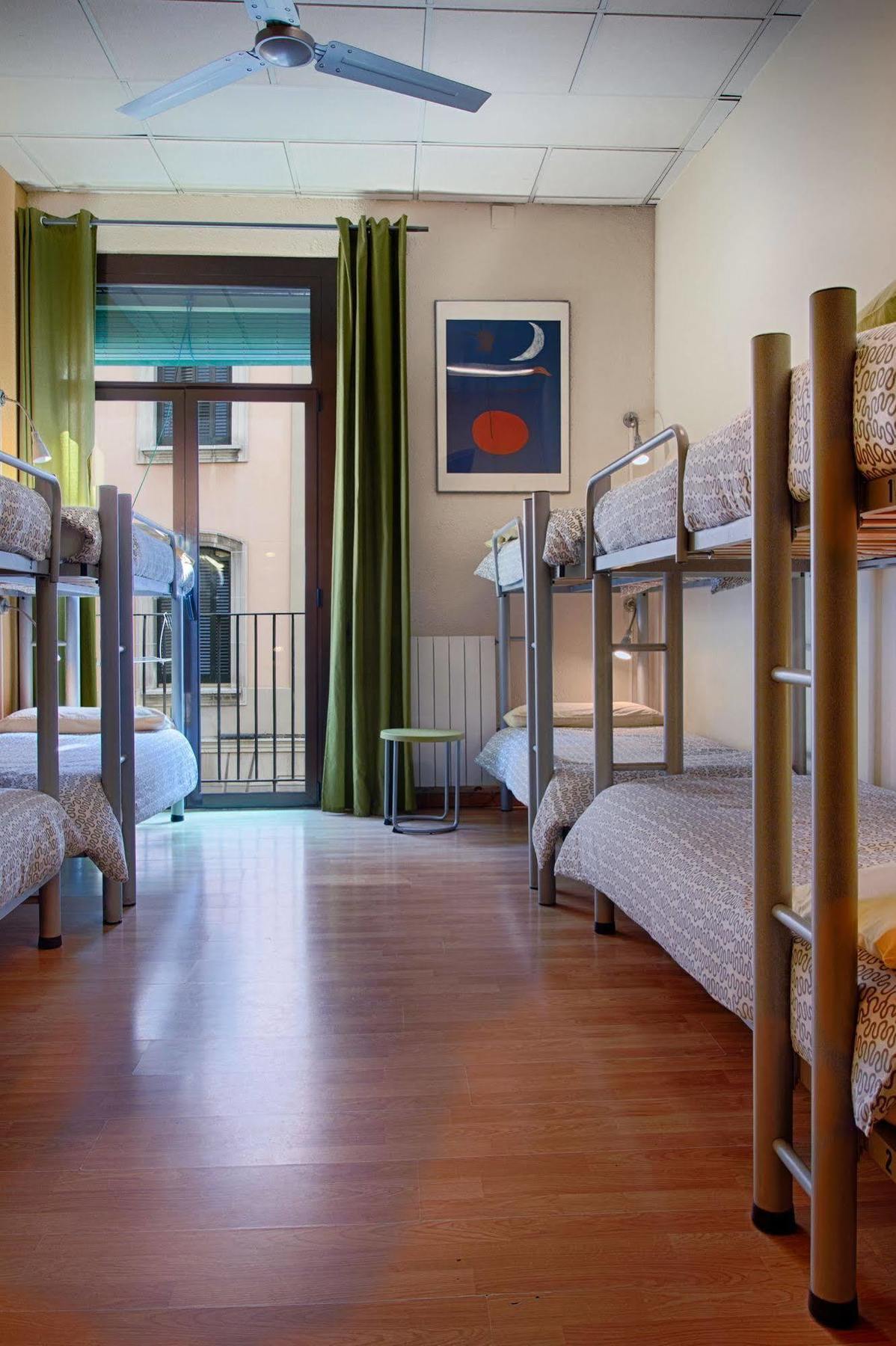 Itaca Hostel Barcelona Exterior photo